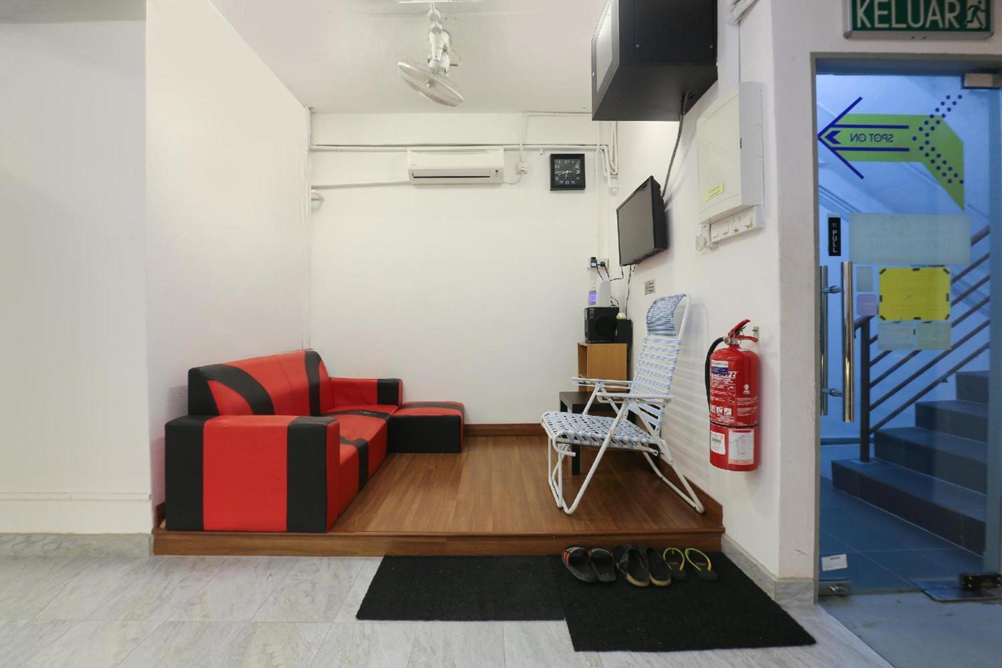 Spot On 90587 The Space Inn Kuala Terengganu Exterior photo