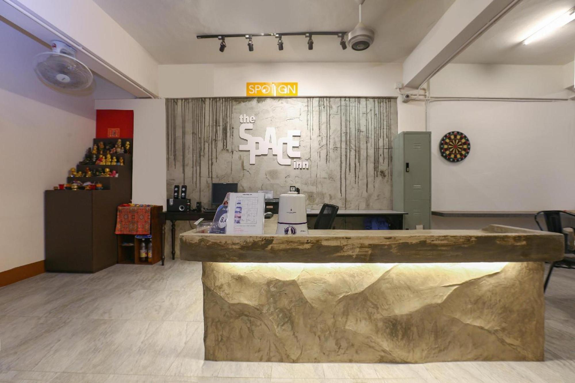 Spot On 90587 The Space Inn Kuala Terengganu Exterior photo
